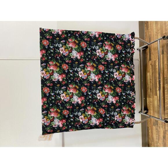 Ralph Lauren Floral & Black RARE Isadora Cossette King Ruffle Sheet 100” x 104” - Picture 6 of 8